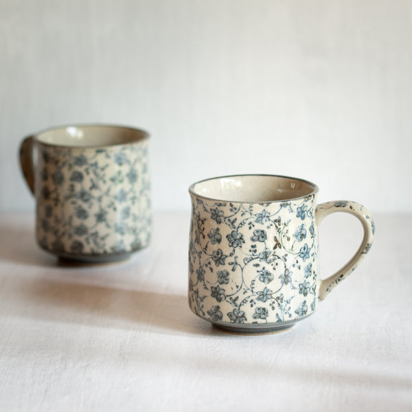 Japanese Ceramics | Tea Mug | Antique Kusa