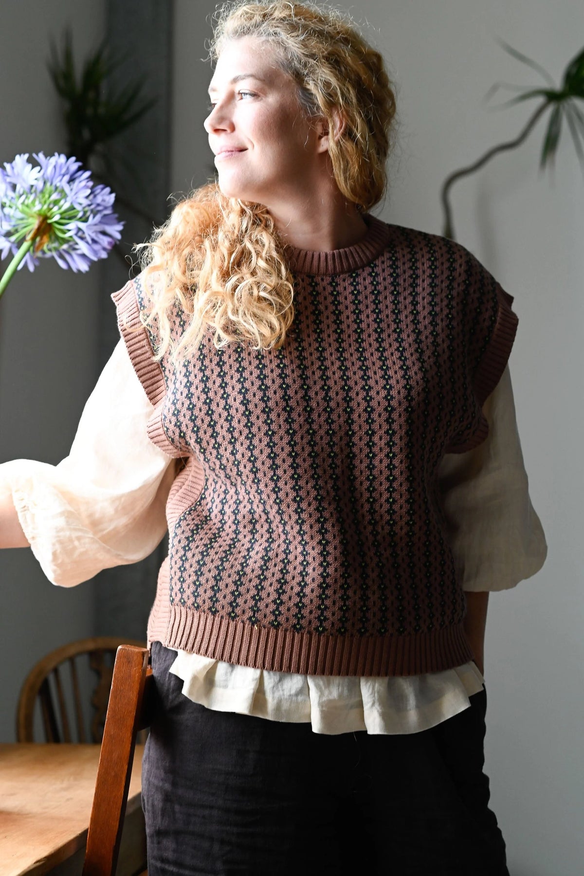 Lazybones Vest | Jo | Clove