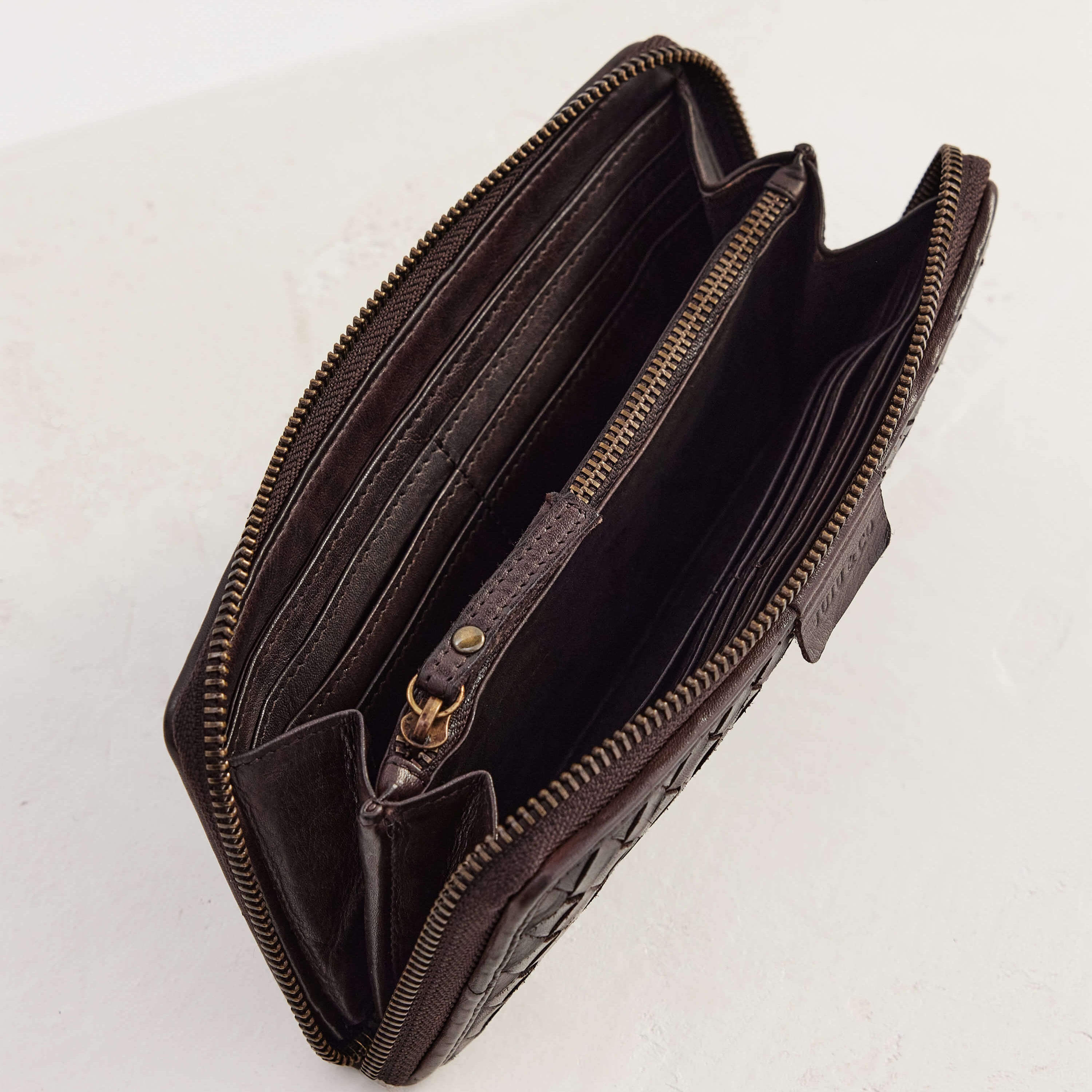 Juju & Co. | Large Basque Wallet | Chocolate