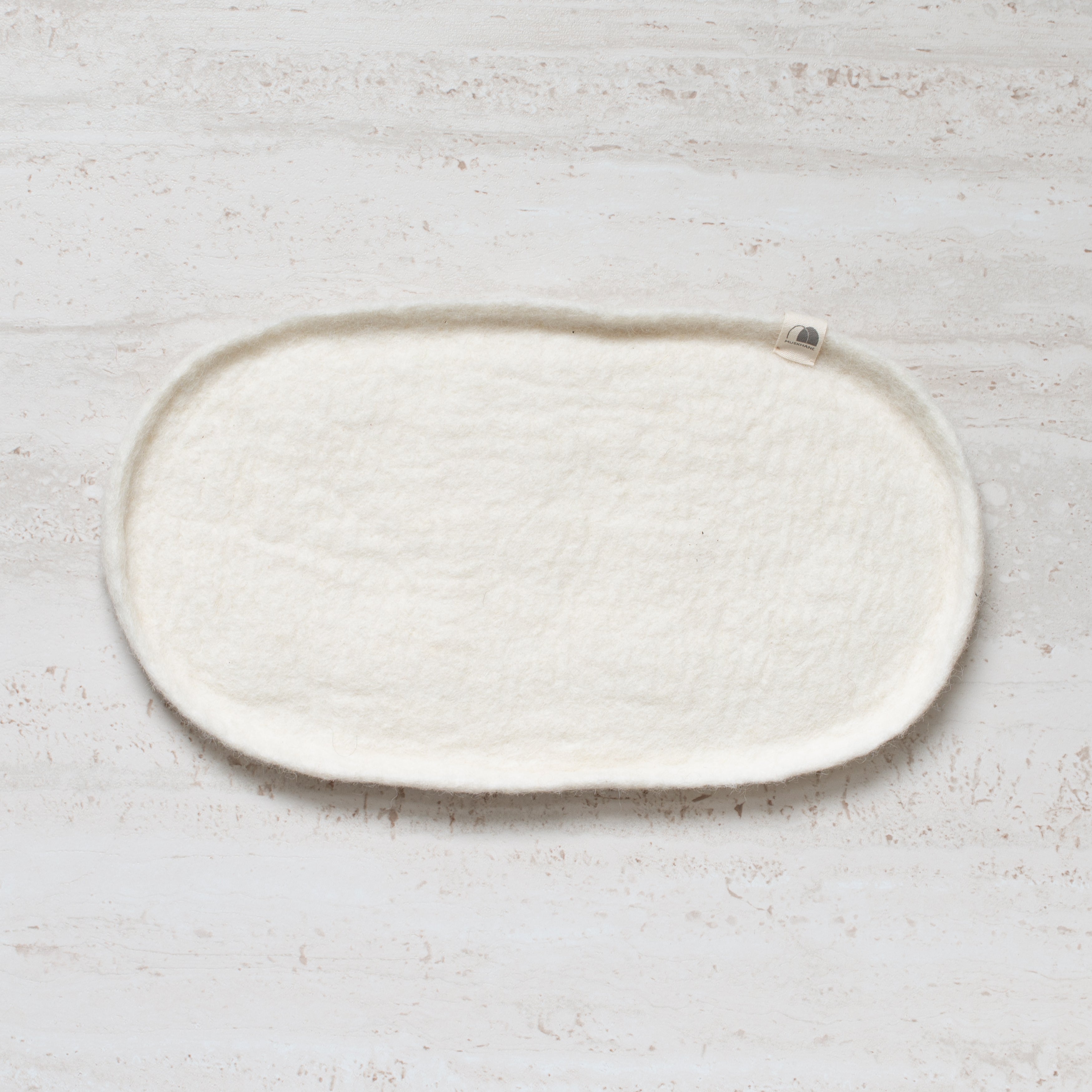 Muskhane Wool Felt Plato | Oval | Natural