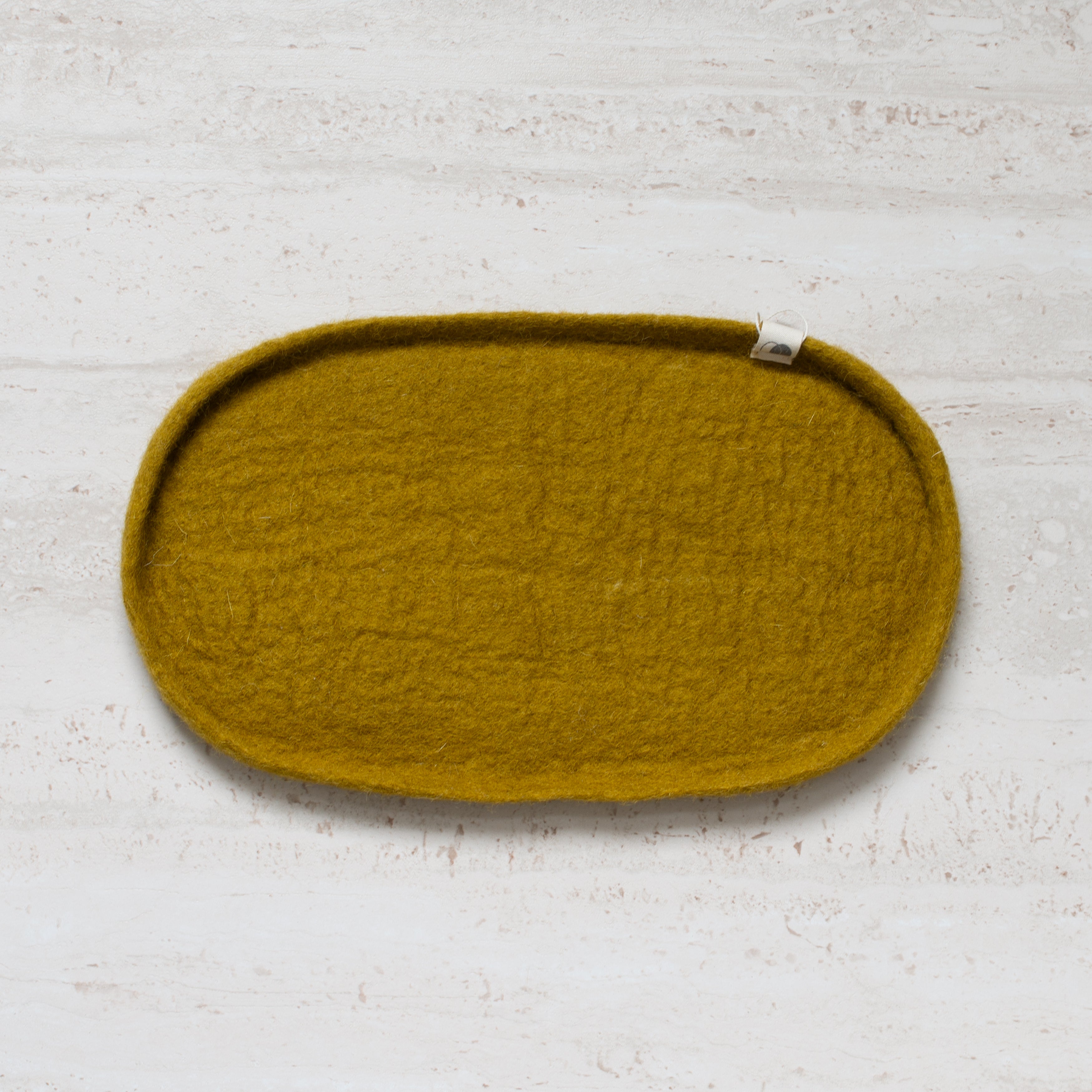 Muskhane Wool Felt Plato | Oval | Pistachio