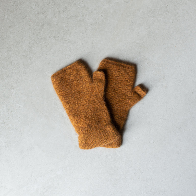 Dash Fingerless Mittens | Possum Merino [Gold]