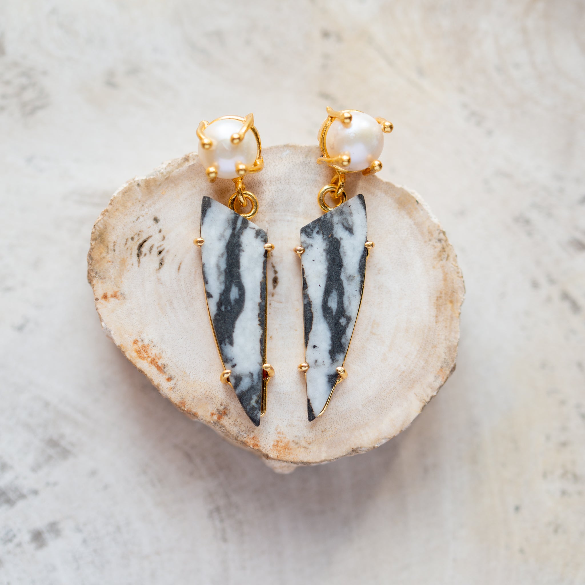 Raw Crystal Stone Earrings | Pearl Zebra
