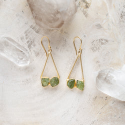 Raw Crystal Stone Earrings | Triangle Drop C | Peridot