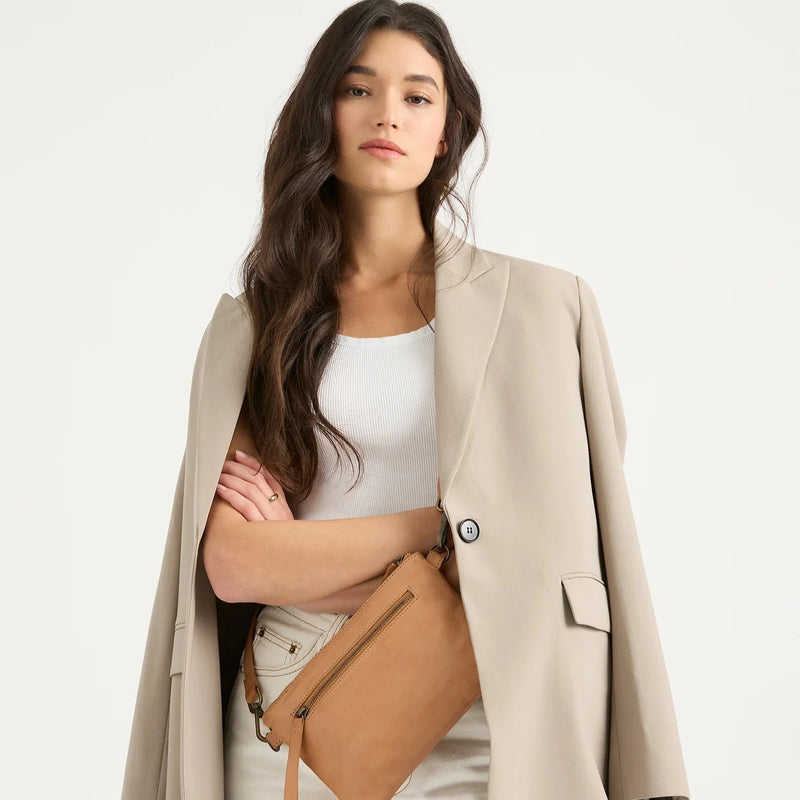 Juju & Co. | Monterey Crossbody Bag | Tan