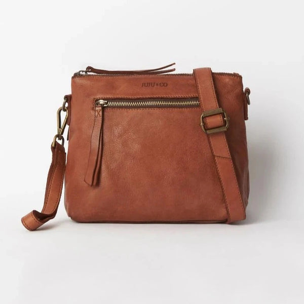 Juju & Co. | Essential Crossbody Bag | Cognac