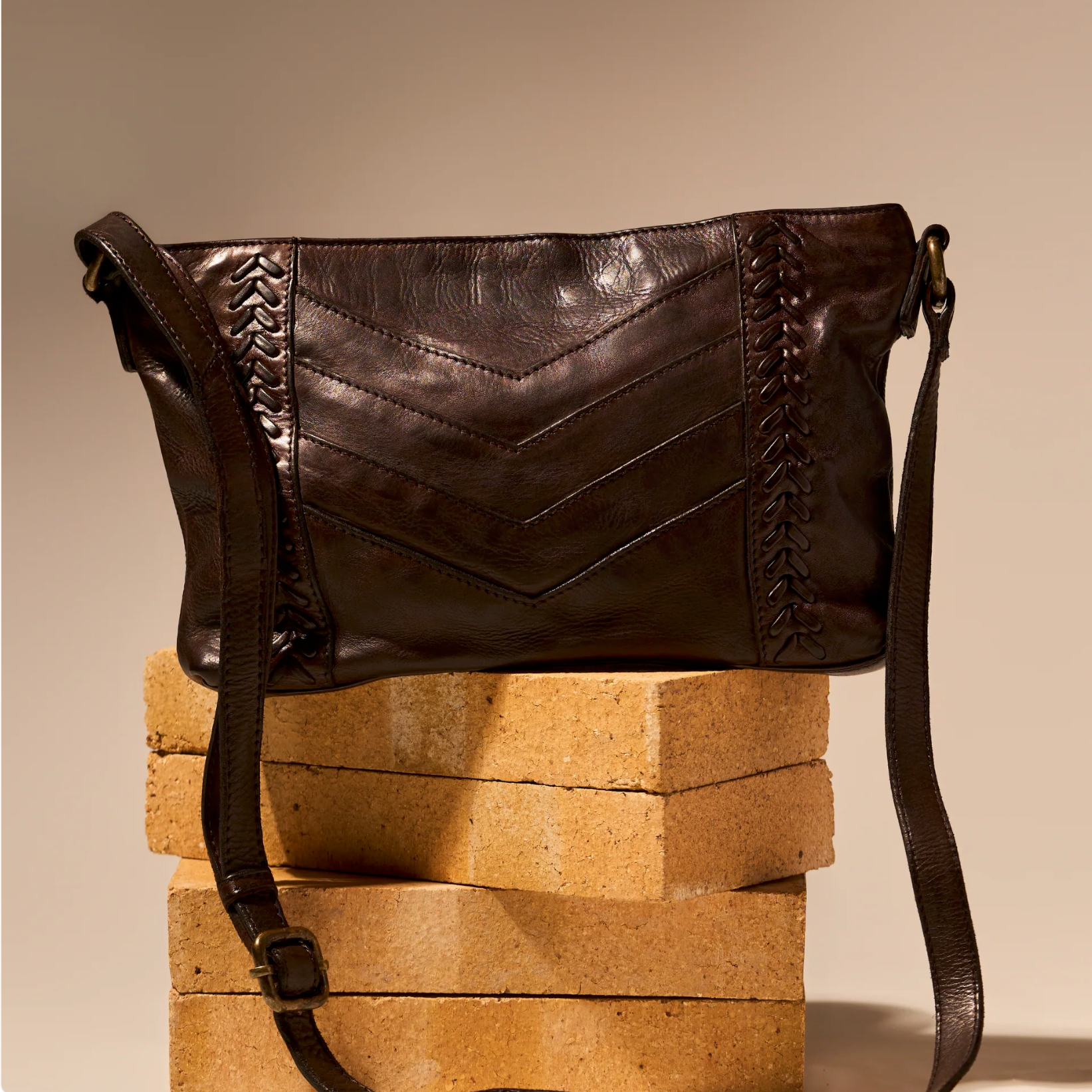 Leather Bag | The Daintree Sling | Chocolate