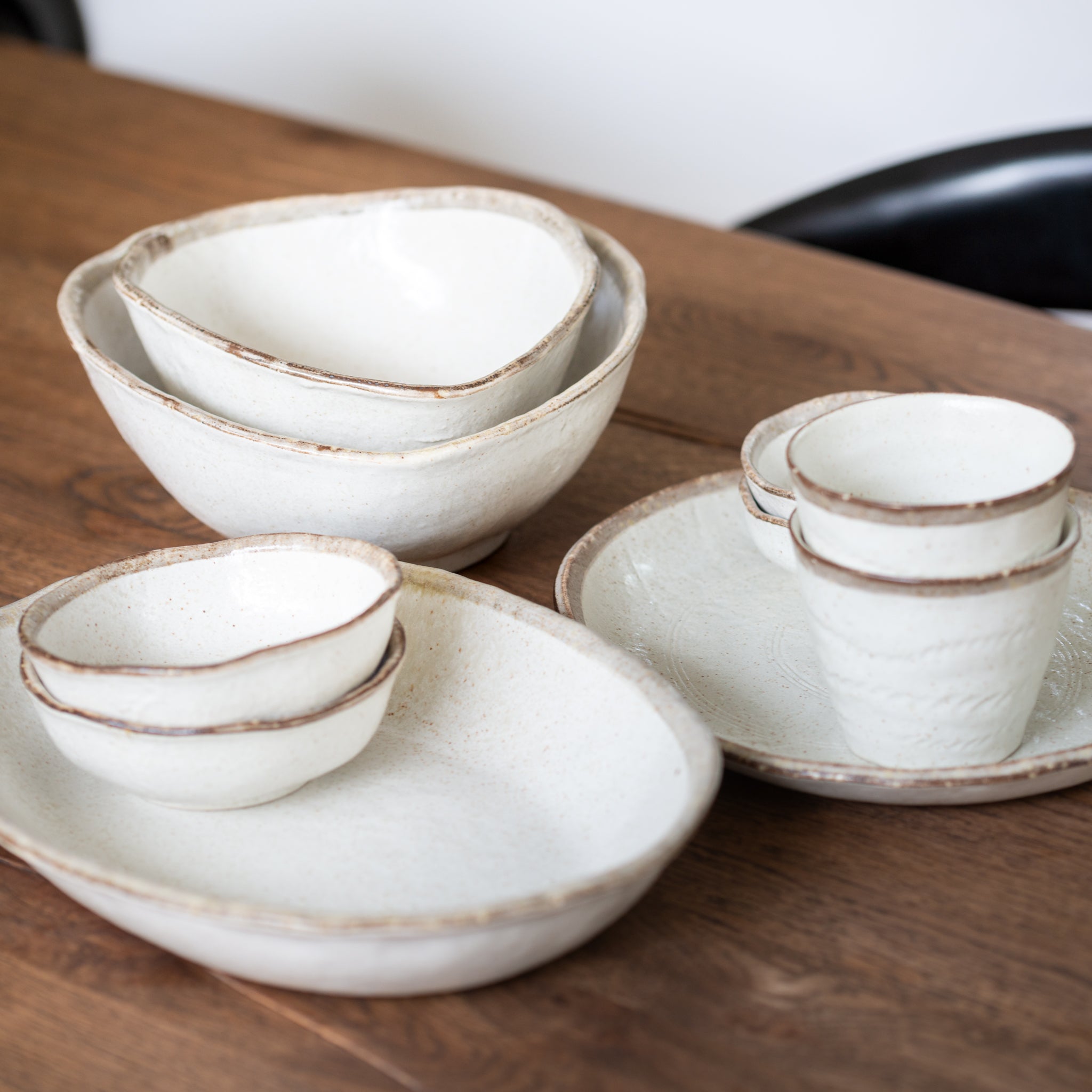 Japanese Ceramics | Shirokaratsu | Large Serving Dish