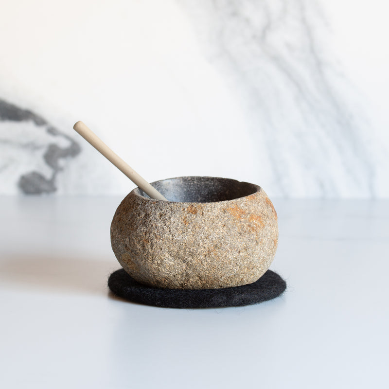 Little Stone Spice Bowl Set | Includes Mat + FREE Spoon