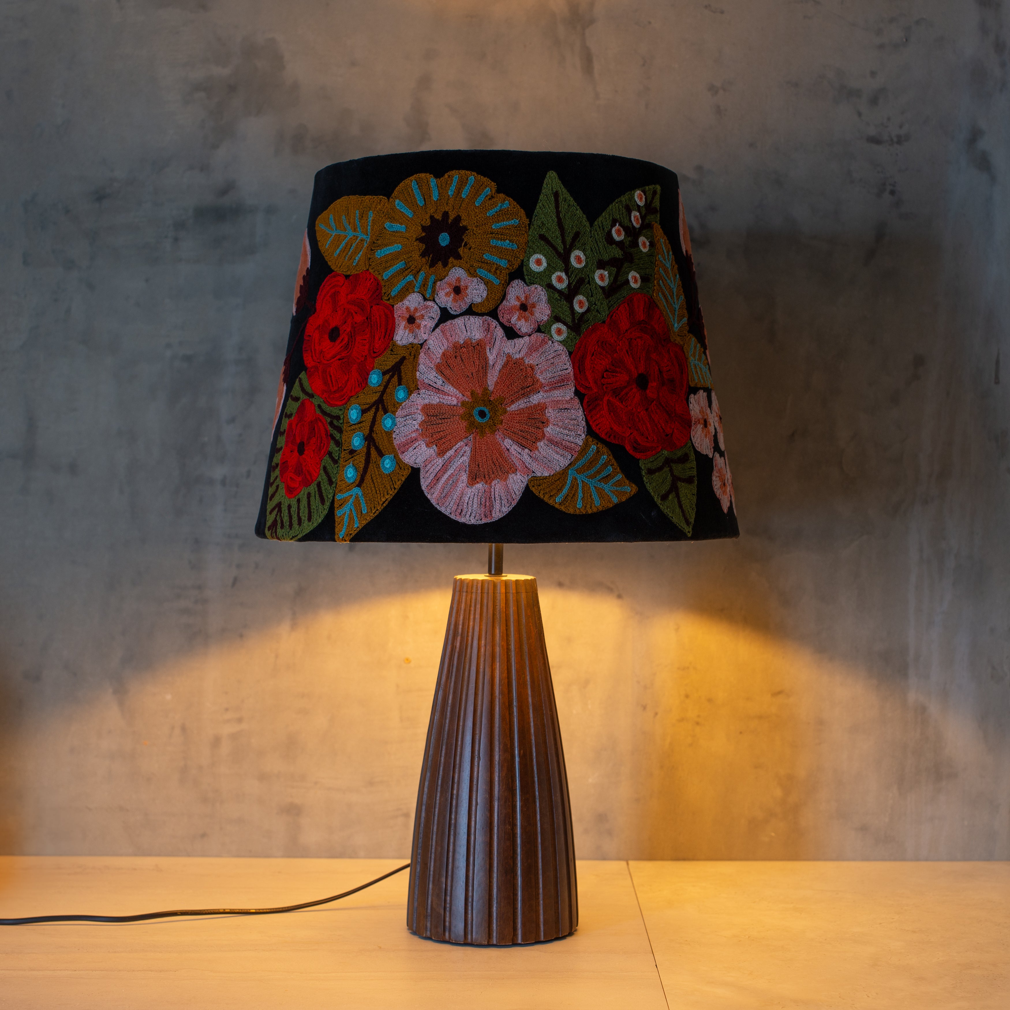 Broderi | Velvet Table Lamp | Flora Grande