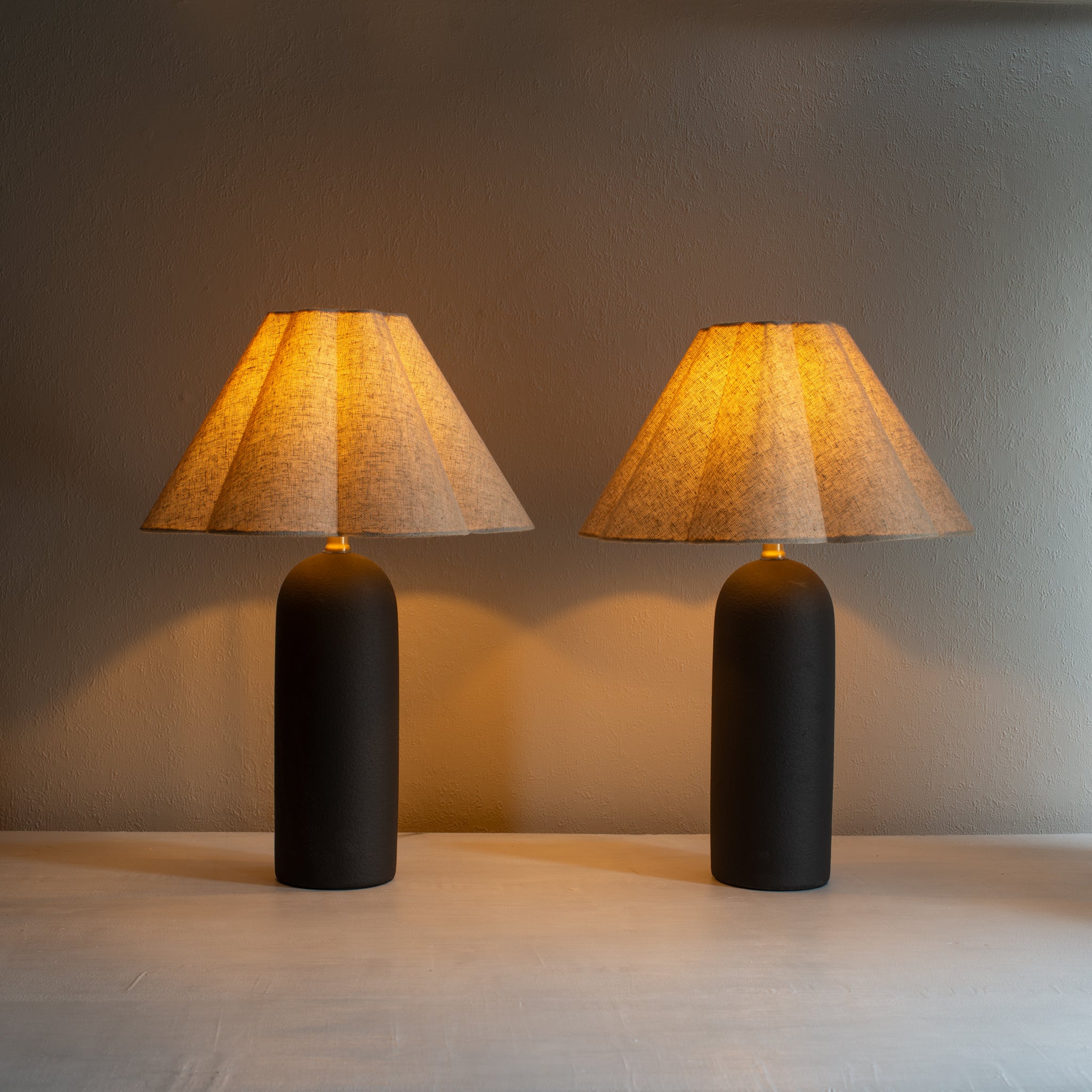 Florence Ceramic Lamp | Black + Natural | Pair