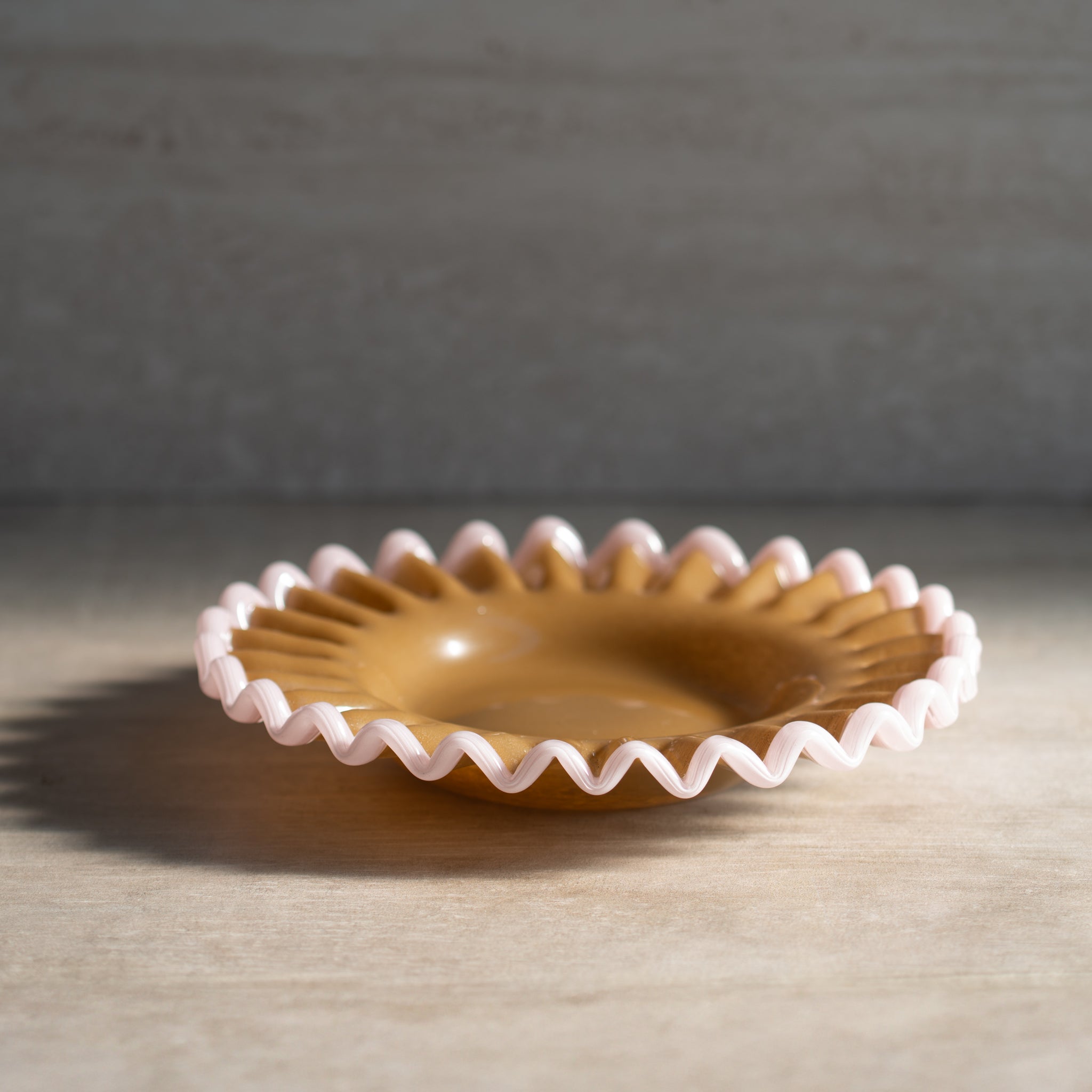Glass Frill Dish | Signe | Caramel Pink
