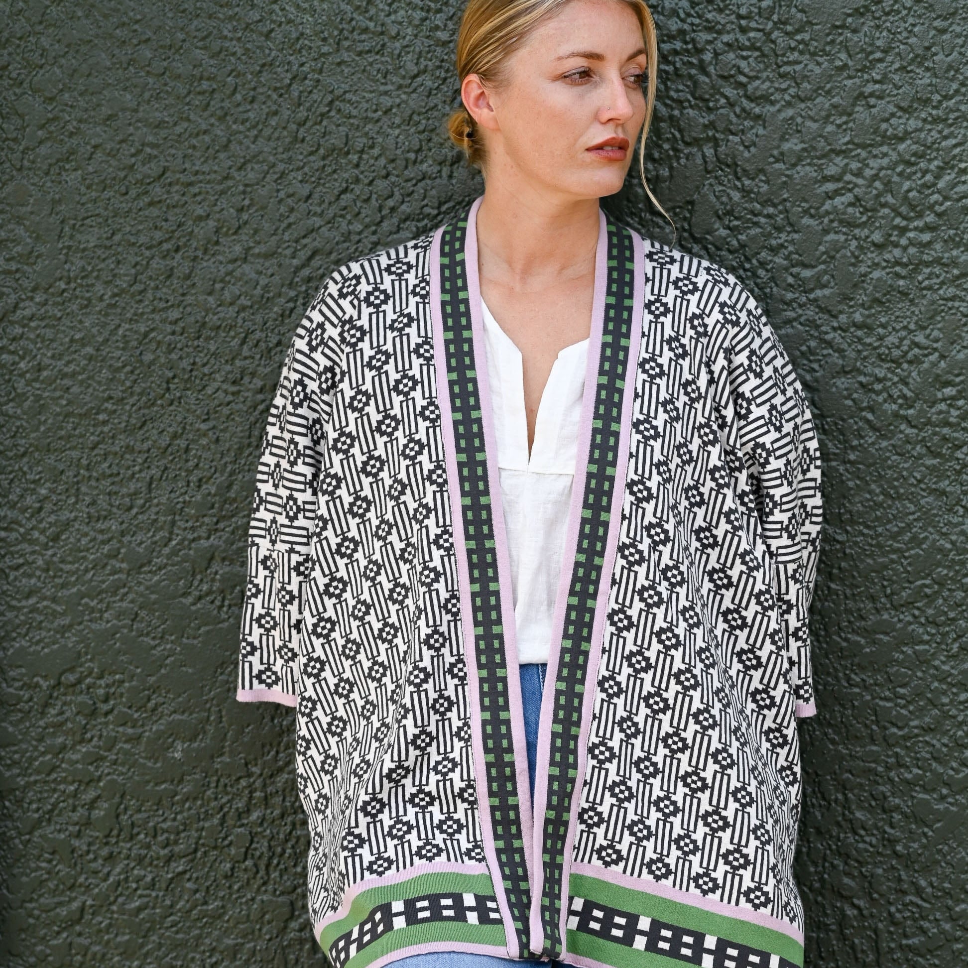 Lazybones Cardigan | Lola | Deco