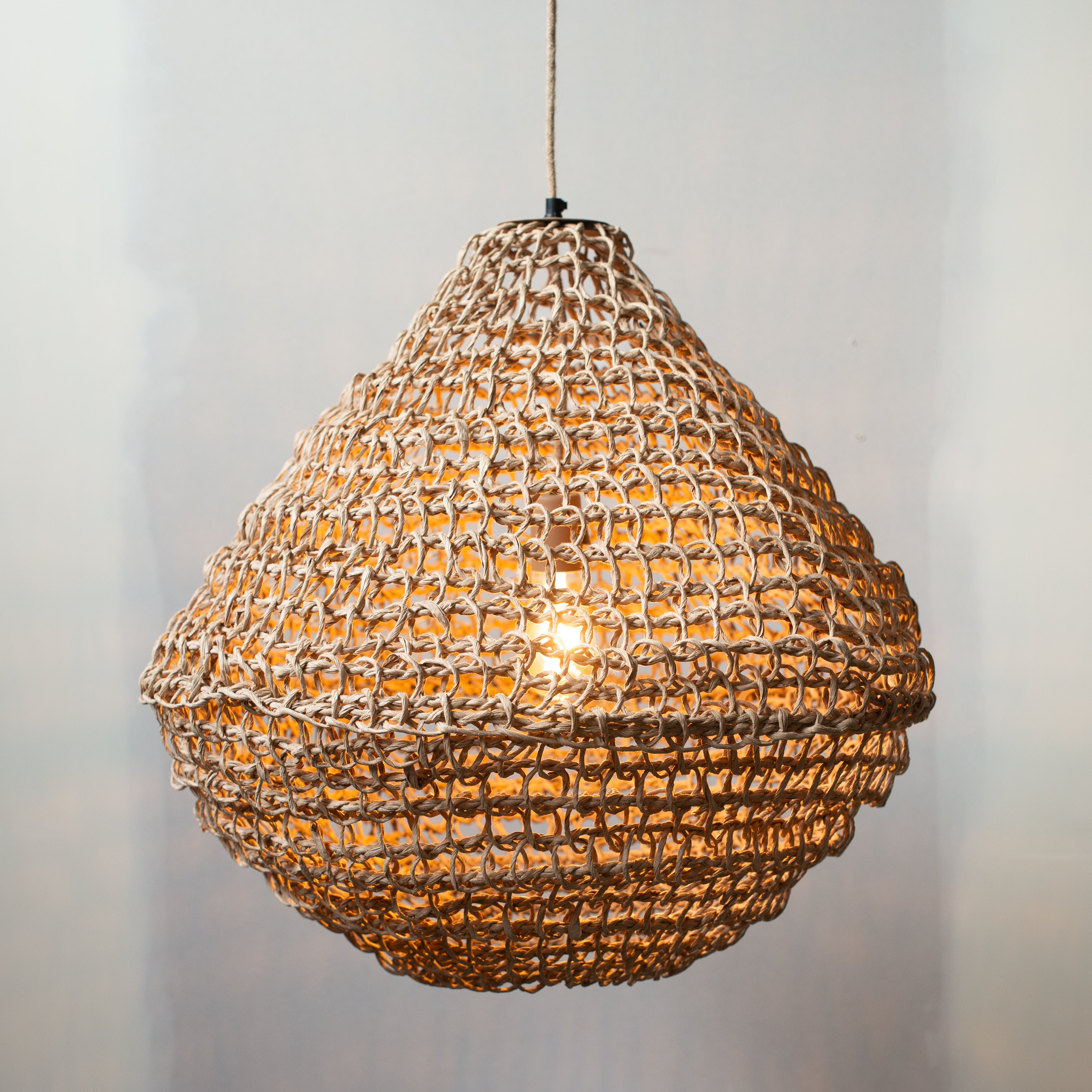 Lumi | Woven Pendant | Uovo