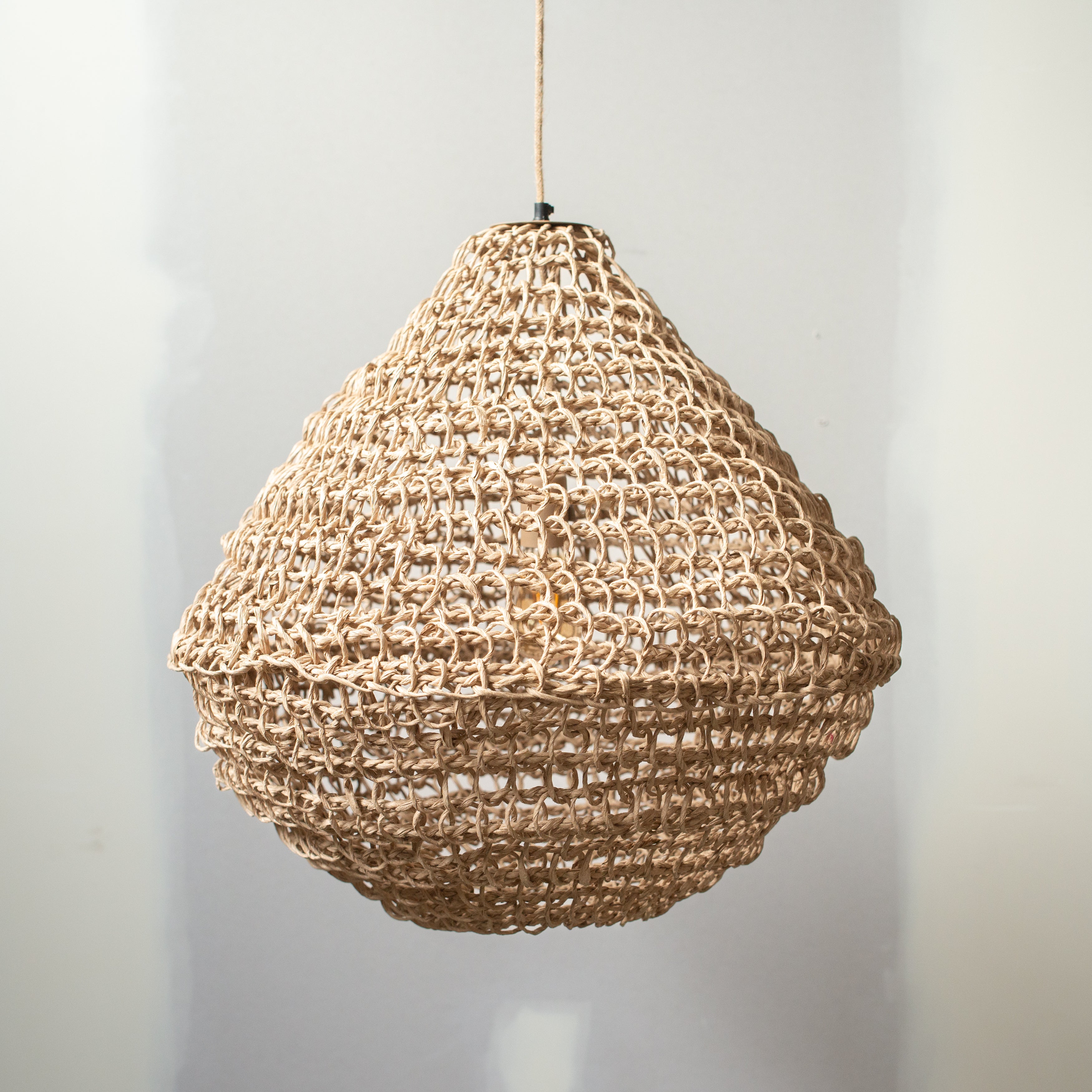 Lumi | Woven Pendant | Uovo