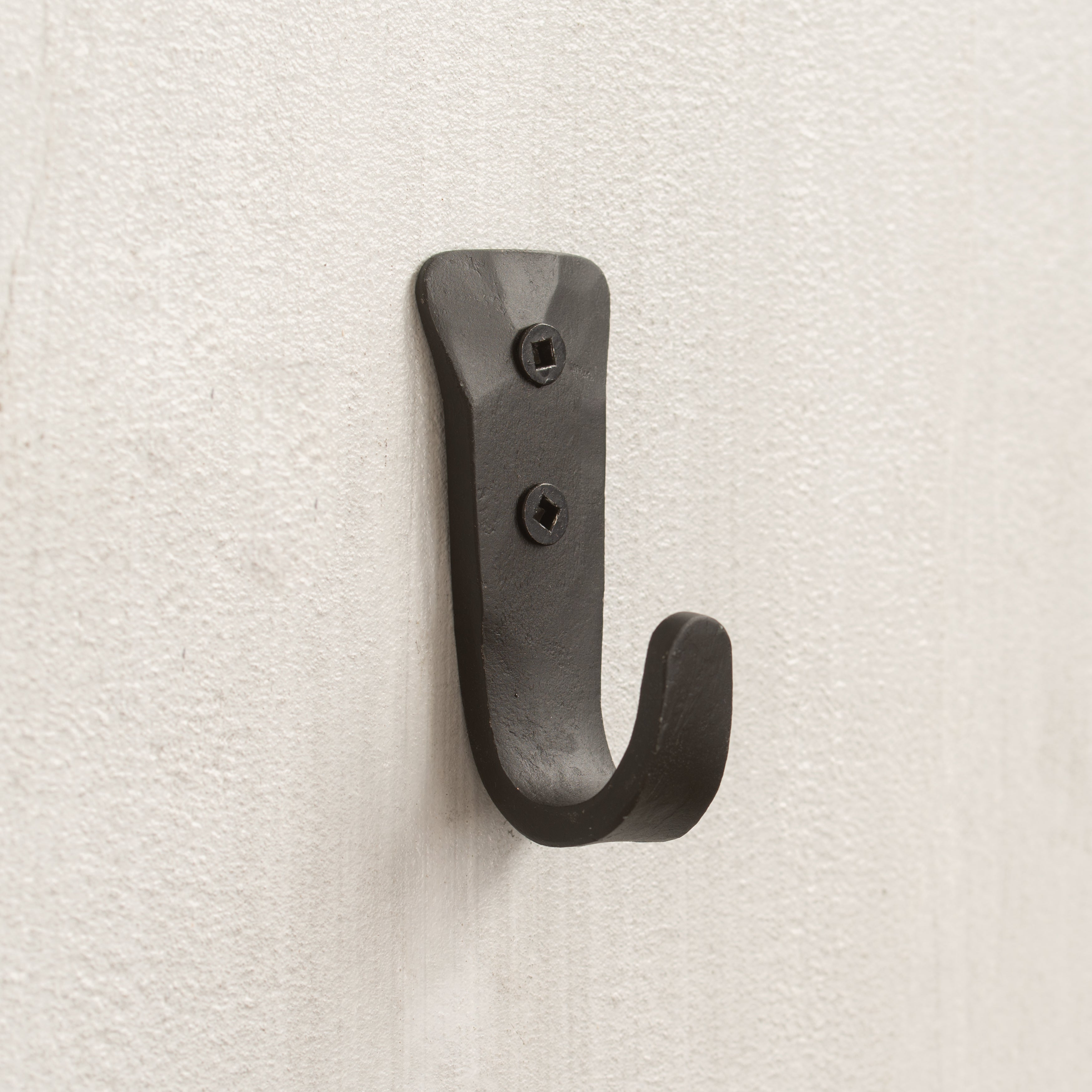 Forged | Stub Hook | Black