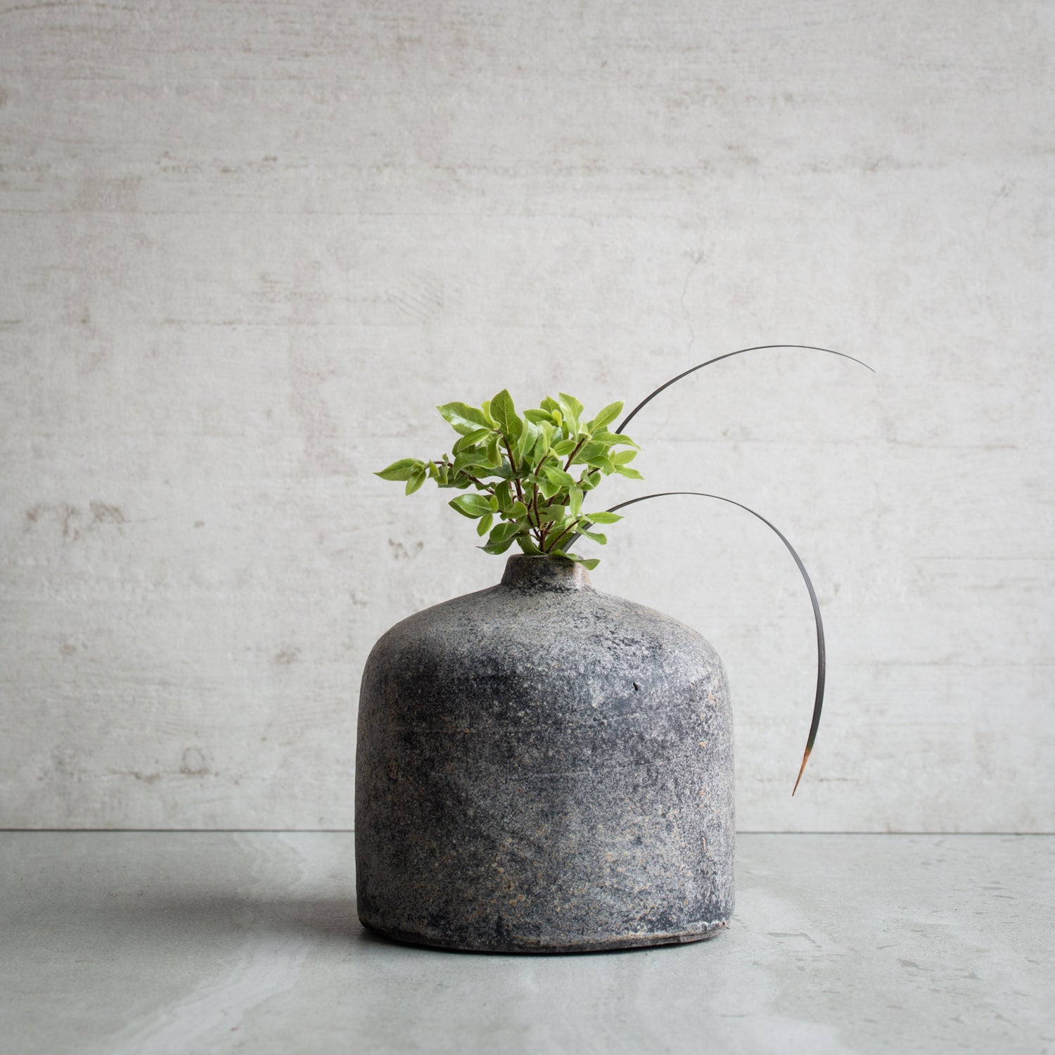 Terracotta Bottle Vase Set | Antique Finish (Dry)