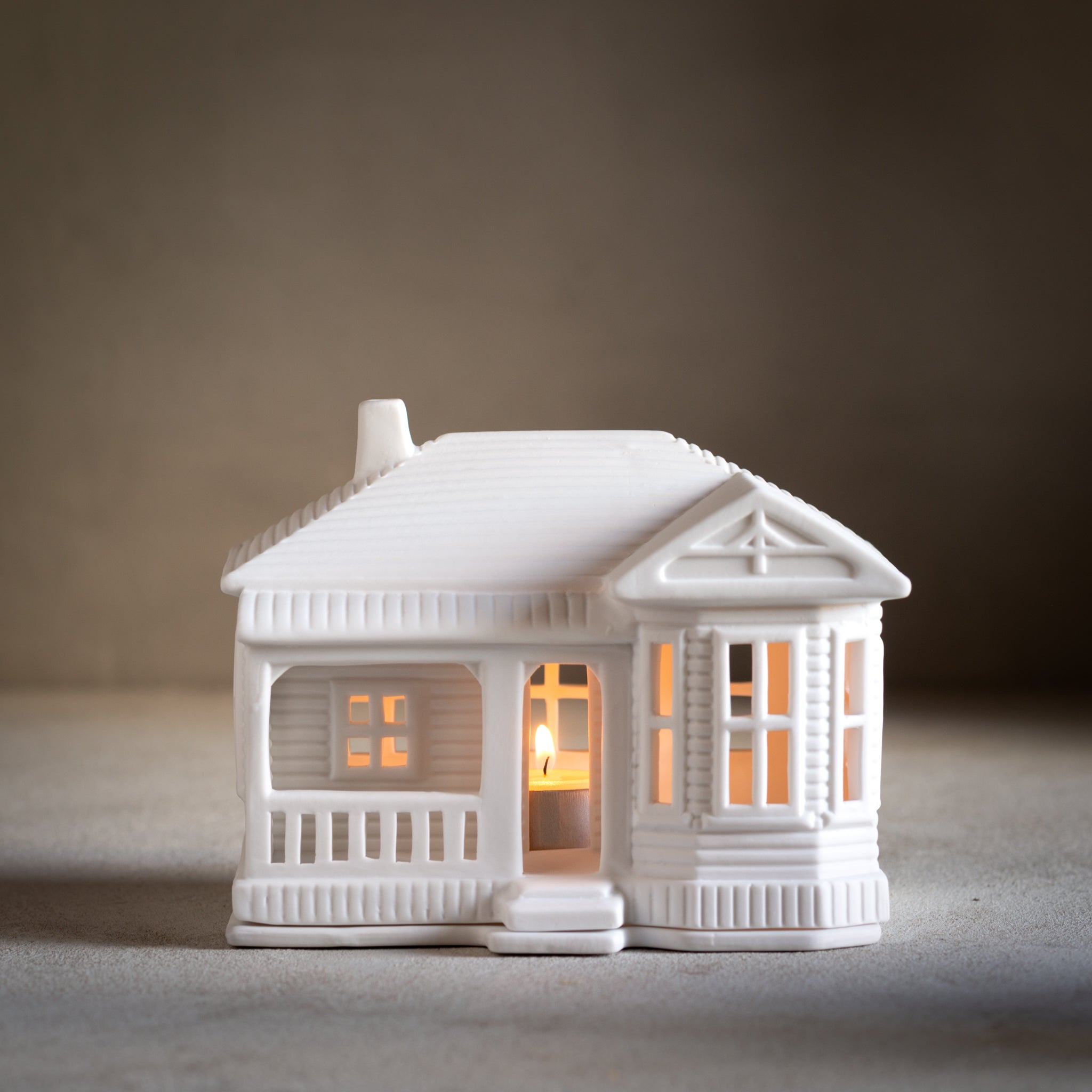 Porcelain House Tealight - New Zealand Bungalow Porcelain House Tealight - New Zealand Bungalow