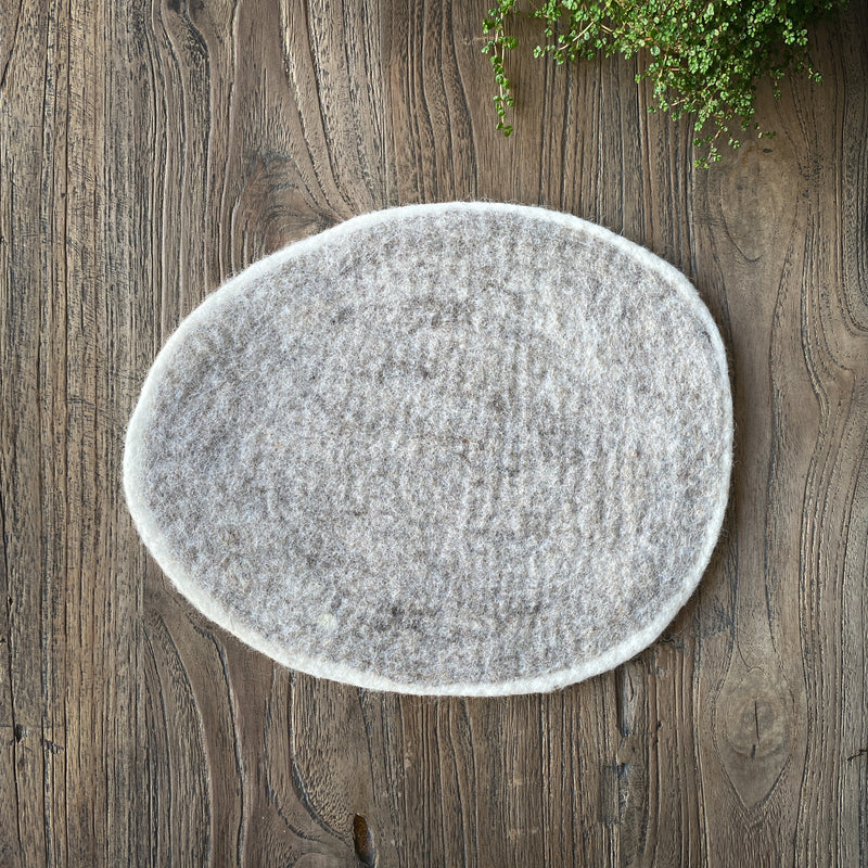 Muskhane Wool Felt Pebble Mat | Light Stone + Natural | Medium