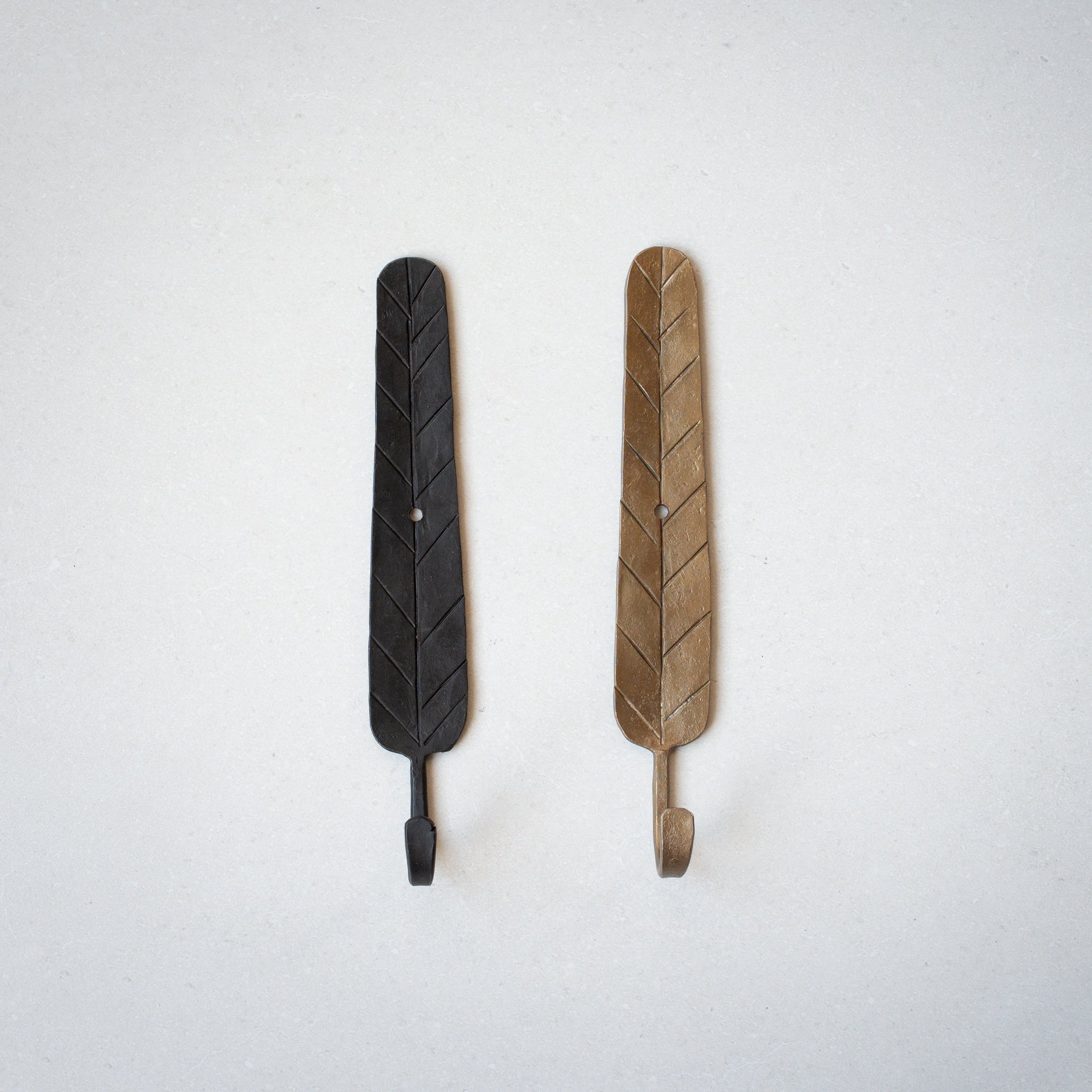 Long Leaf Hook |  Burnished - 22cm