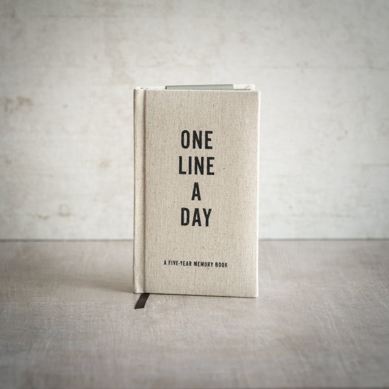 Journal | One Line a Day - A 5 Year Journal